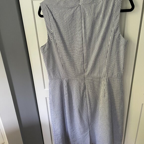Dress - Brooks Brothers - Navy and White Seersucker - Picture 2 of 3